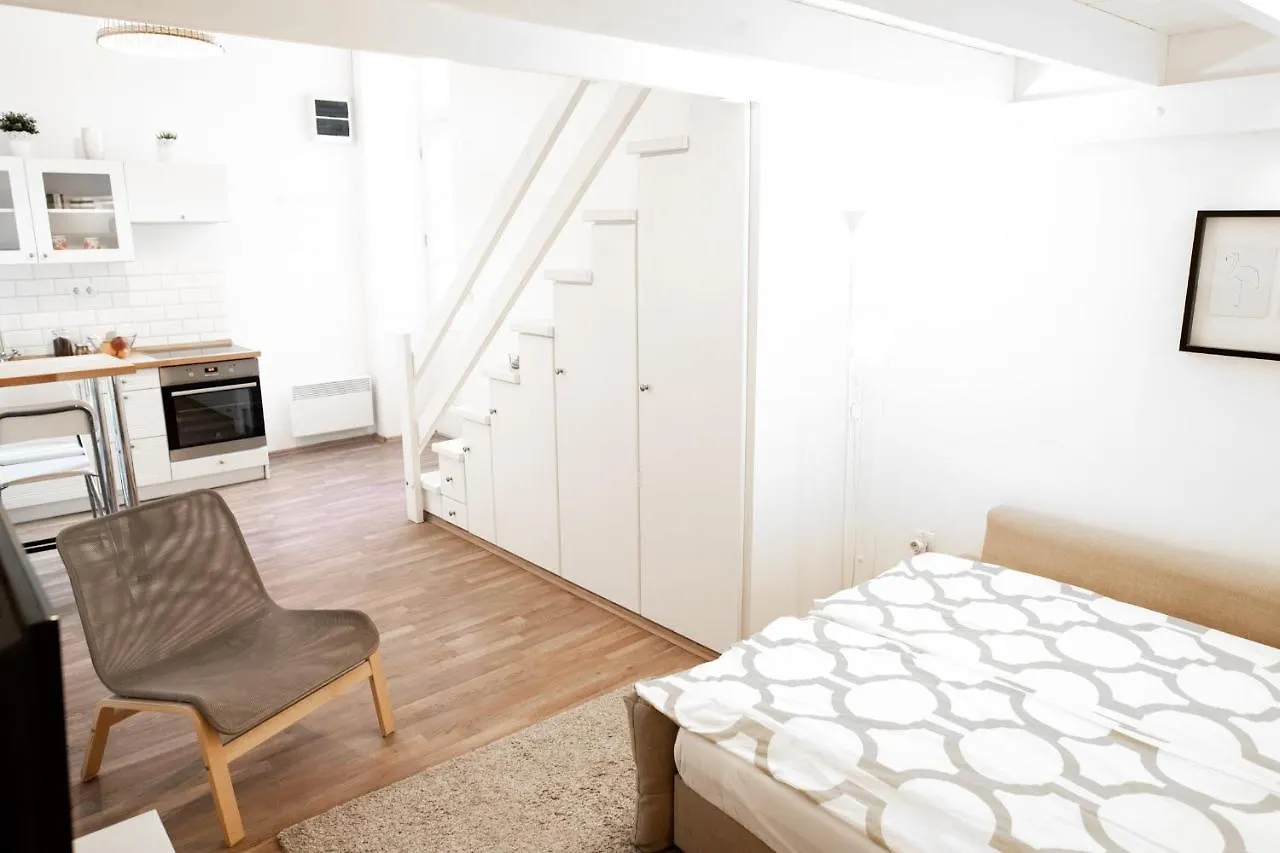 N28 Studio Apartment In Andrassy Boulevard. Βουδαπέστη